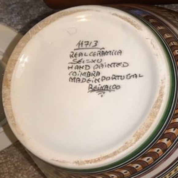 Portuguese Authentic Hand Painted Signed Urn Vases w Lids Vintage - Picture 6 of 7